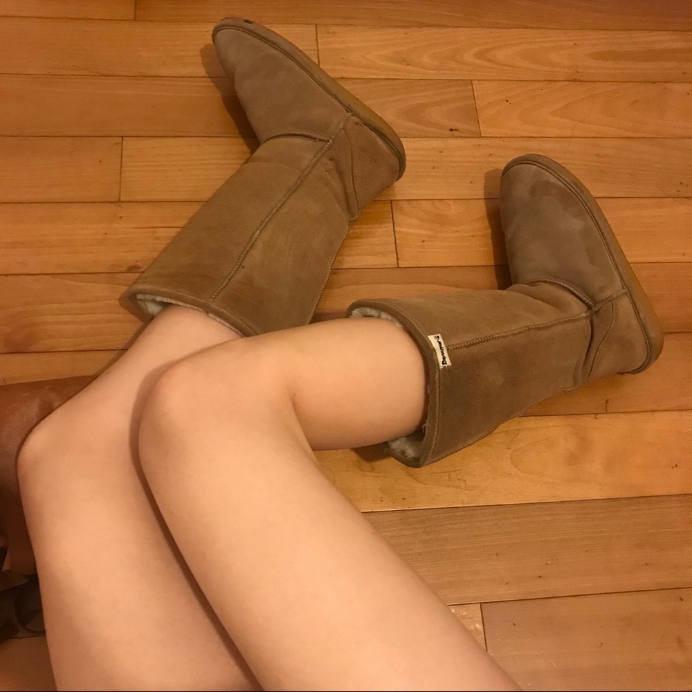 Bearpaw Boots | Chestnut | Size 9